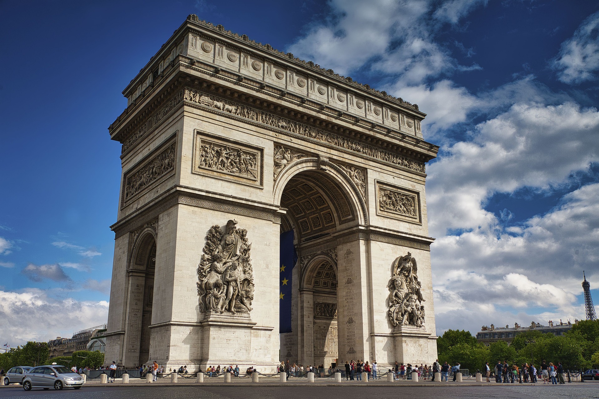 Foto del arco del triunfo en paris, francia